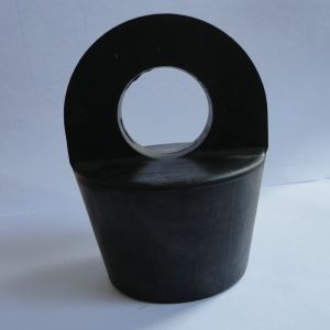 Заљиљеним гумени Плугс са рупом